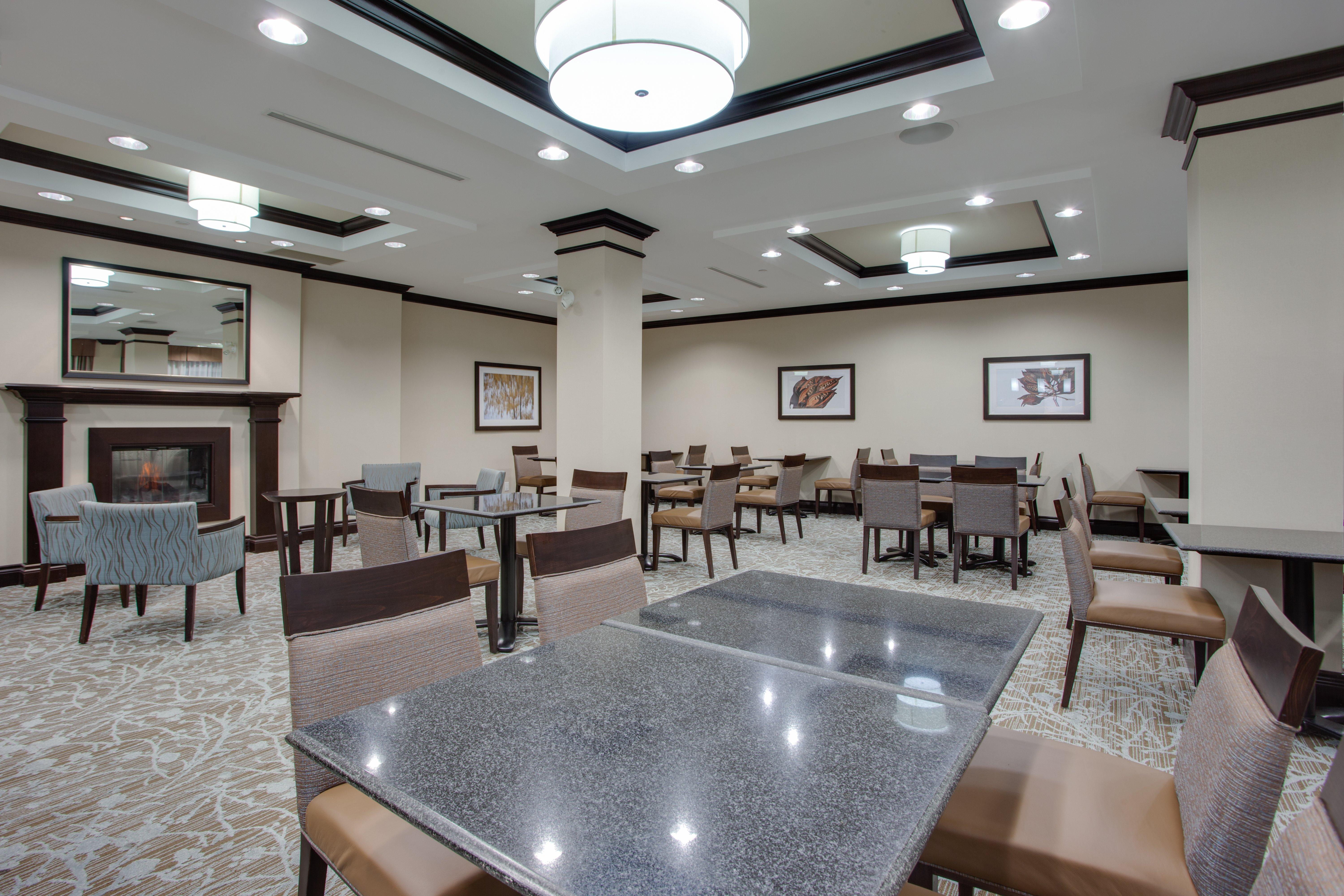 Holiday Inn Express & Suites Ottawa East-Orleans By Ihg Dış mekan fotoğraf