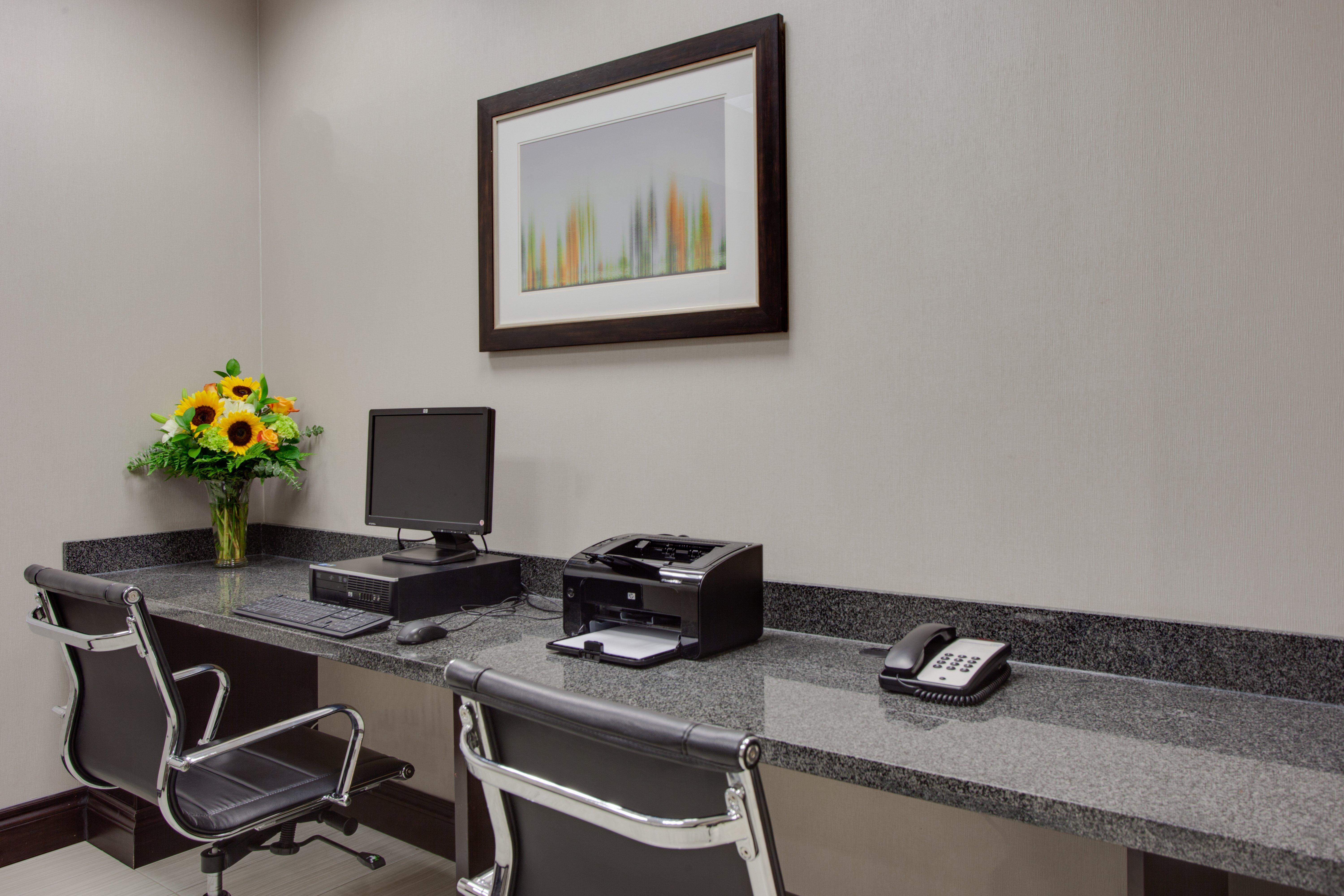 Holiday Inn Express & Suites Ottawa East-Orleans By Ihg Dış mekan fotoğraf