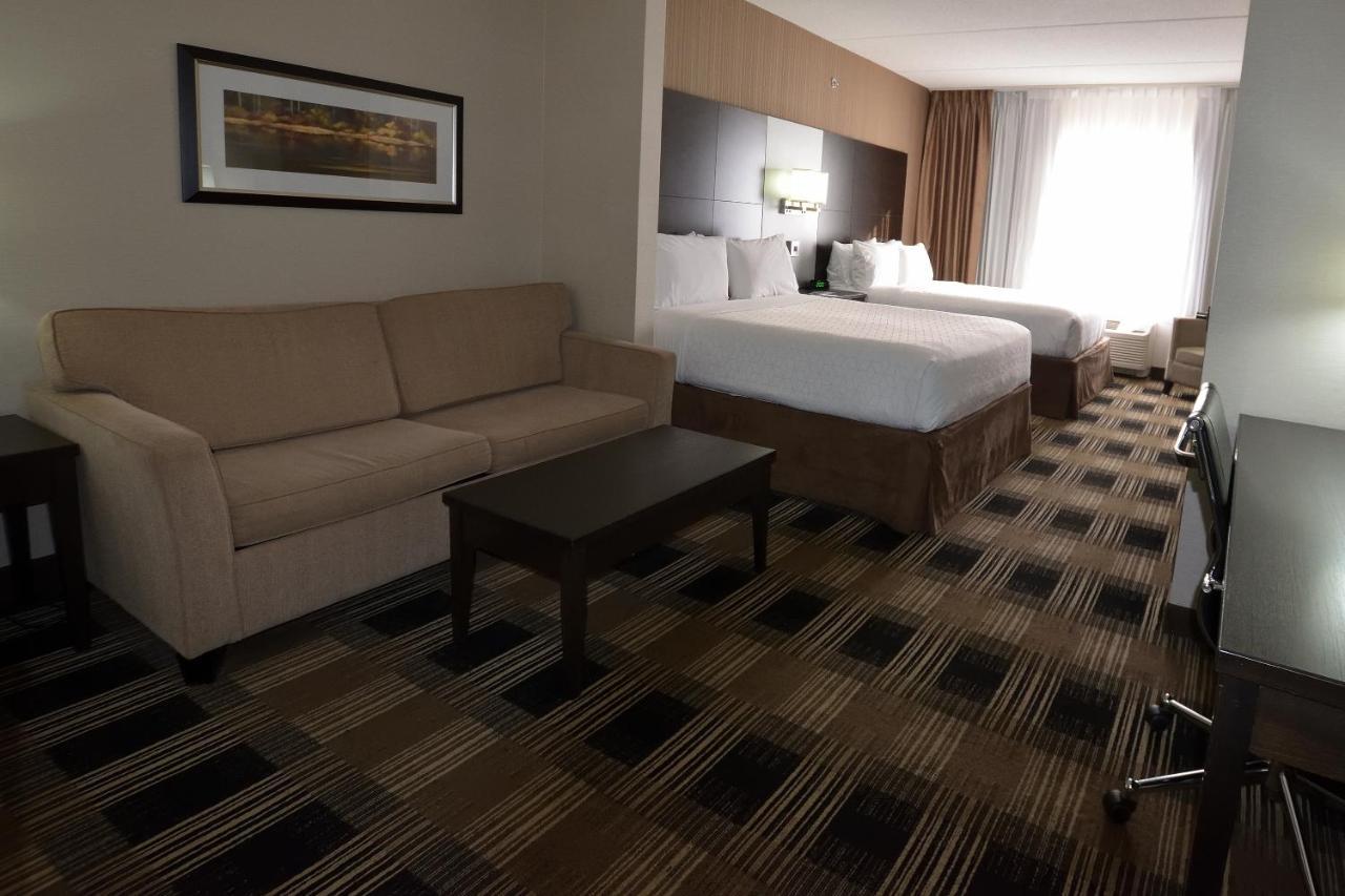 Holiday Inn Express & Suites Ottawa East-Orleans By Ihg Dış mekan fotoğraf