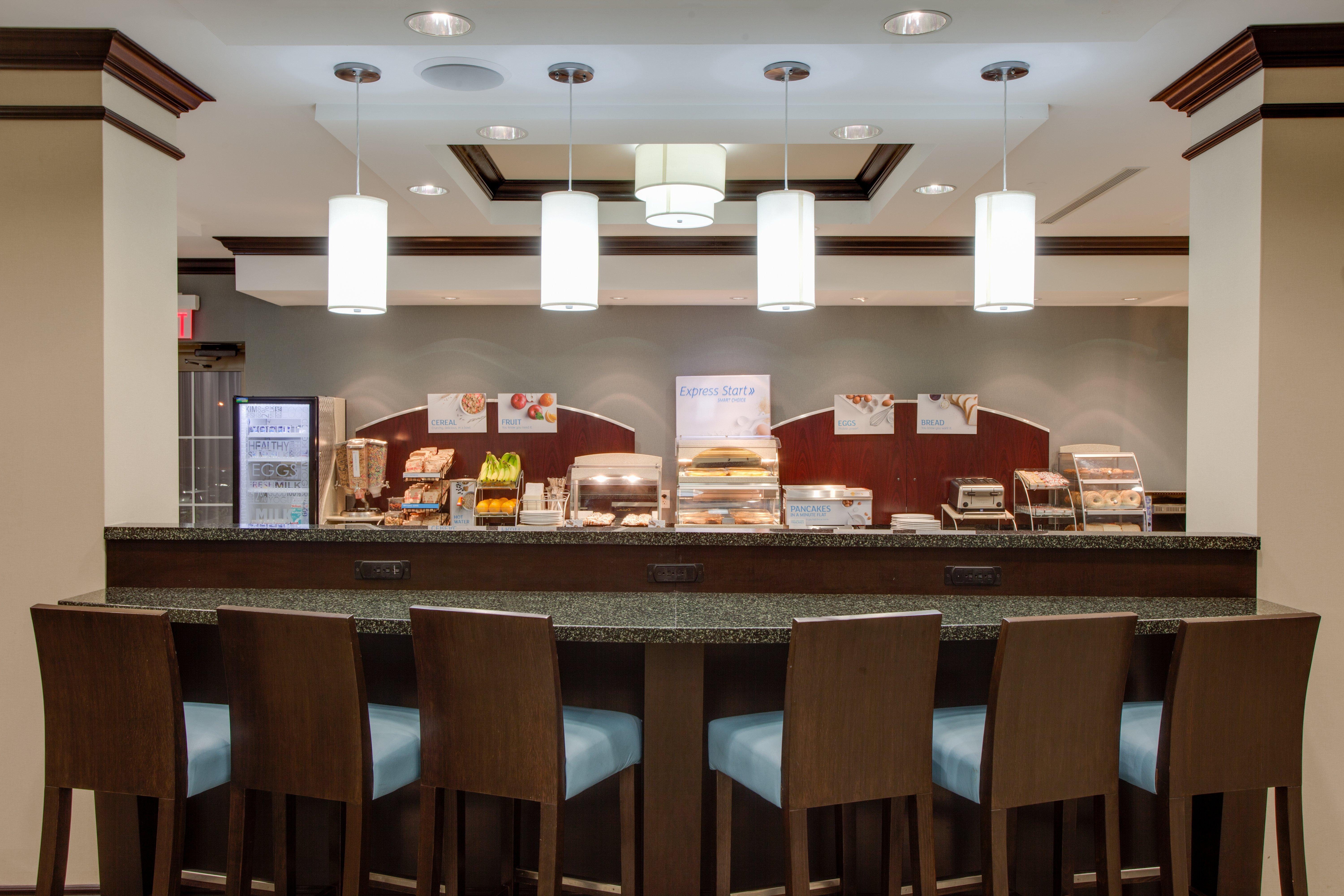 Holiday Inn Express & Suites Ottawa East-Orleans By Ihg Dış mekan fotoğraf