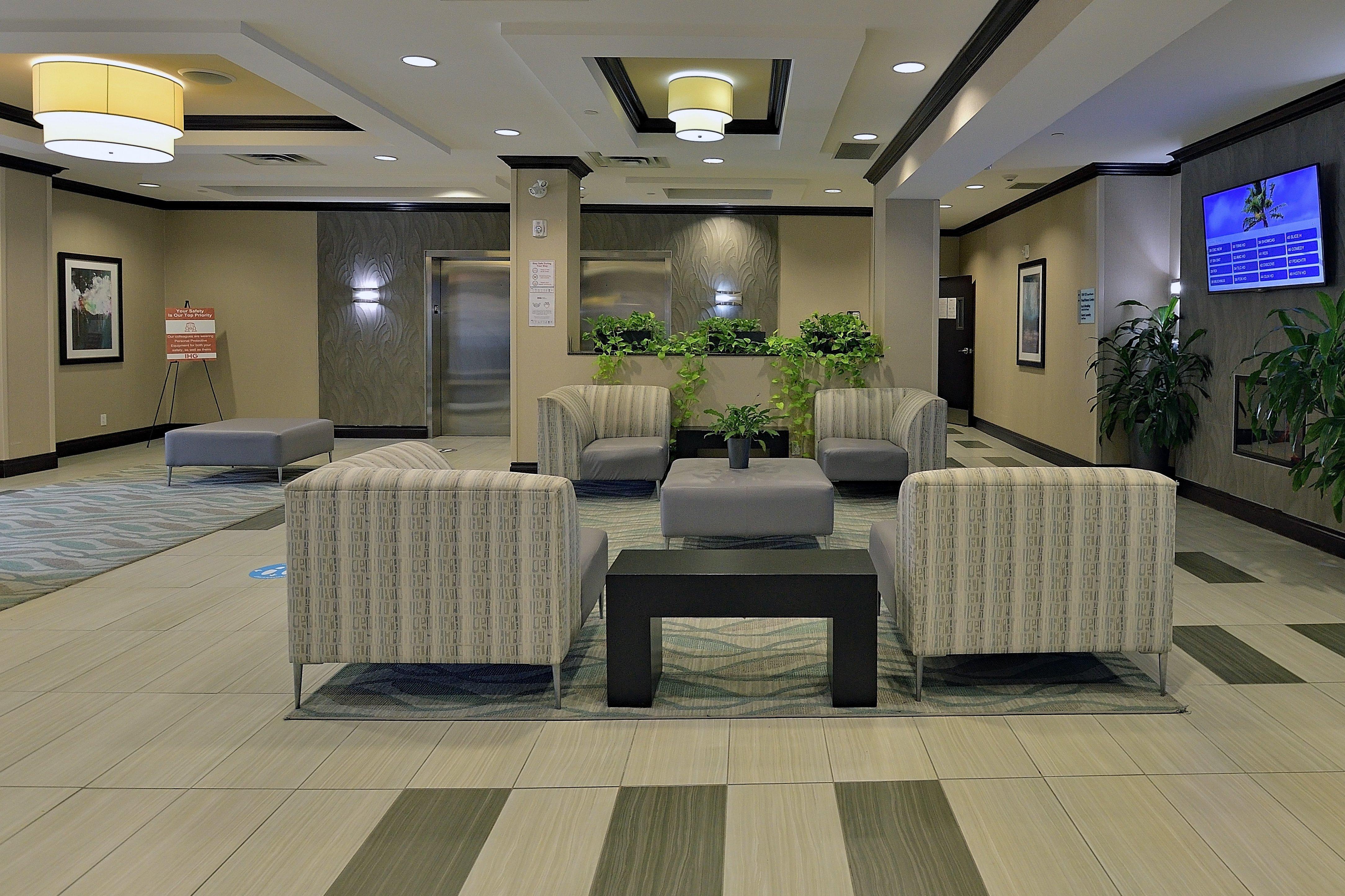 Holiday Inn Express & Suites Ottawa East-Orleans By Ihg Dış mekan fotoğraf