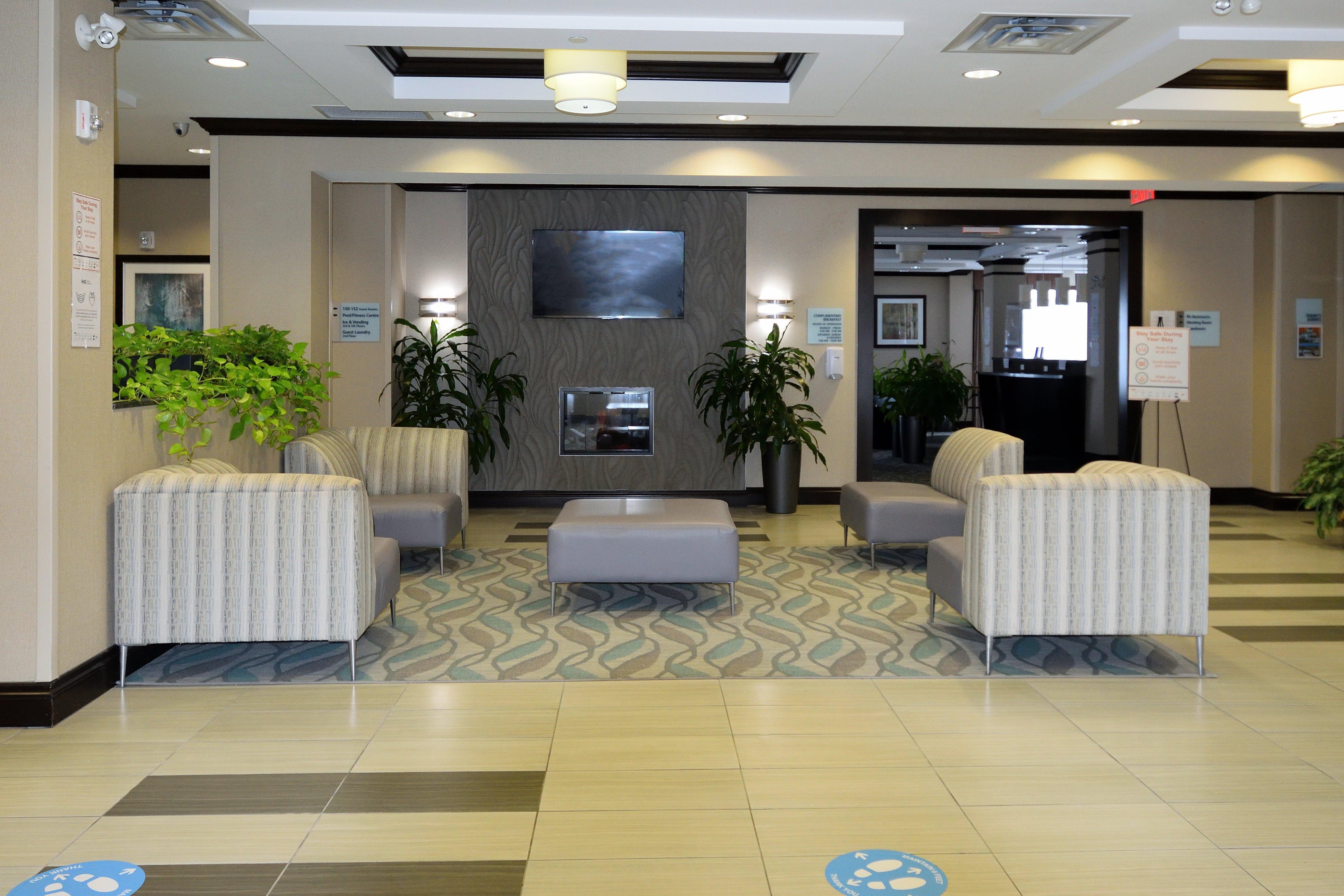 Holiday Inn Express & Suites Ottawa East-Orleans By Ihg Dış mekan fotoğraf