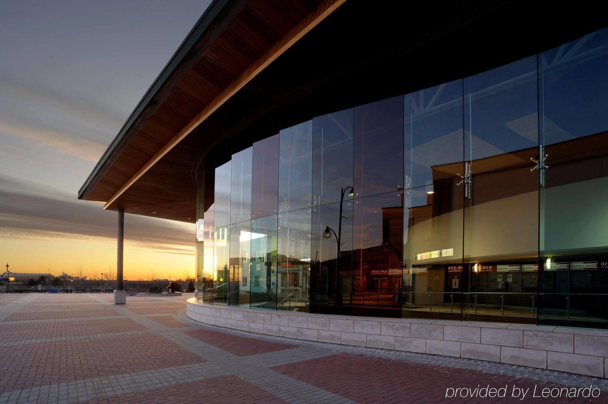 Holiday Inn Express & Suites Ottawa East-Orleans By Ihg Dış mekan fotoğraf